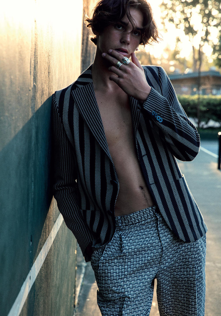 paris-brosnan - PROVOKR