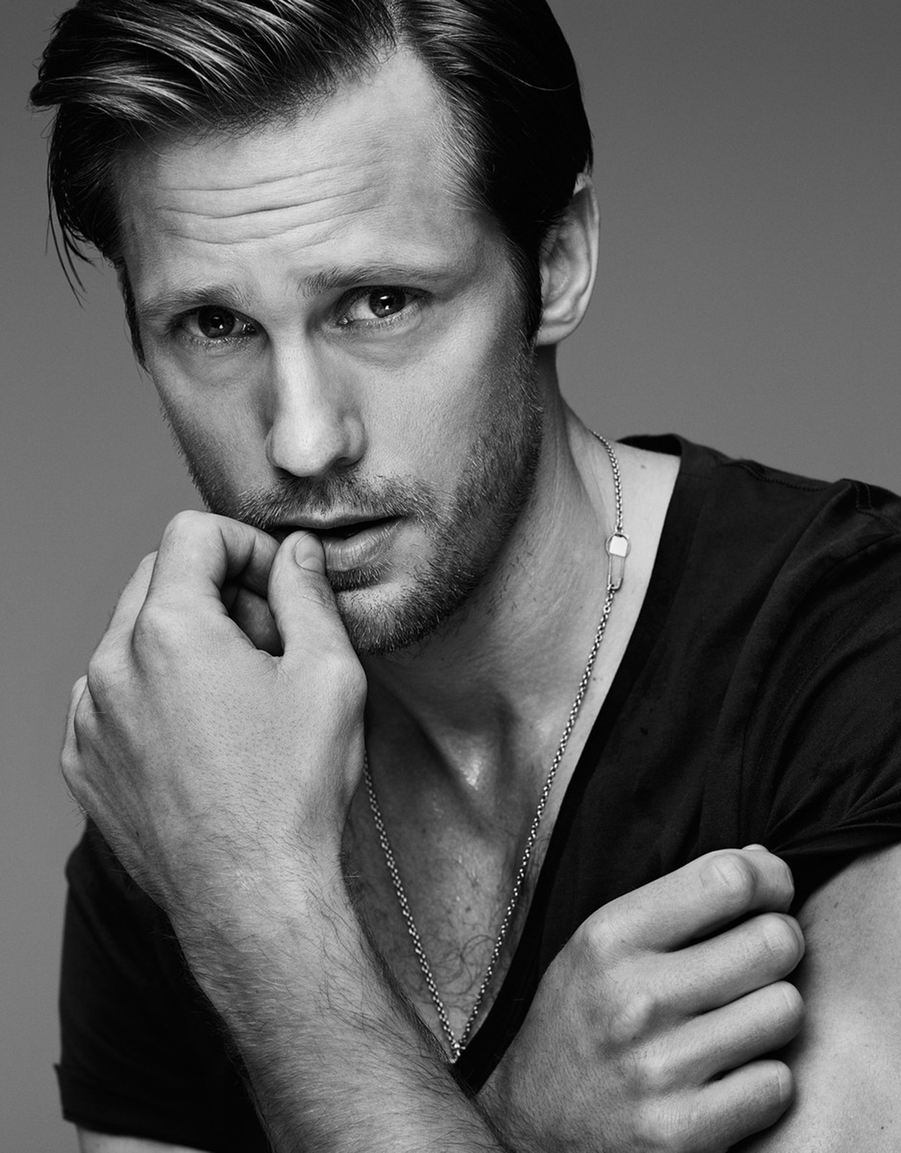 [Image: Alexander-Skarsgard.jpg]